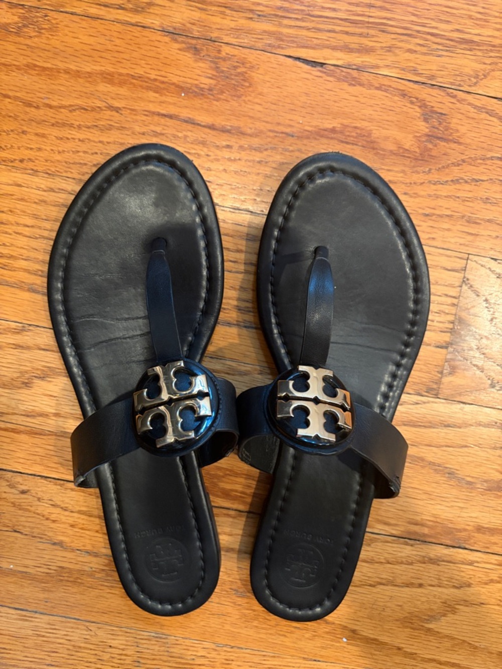 Tory Burch Black Leather Logo Thong Sandals with Gold Medallions - Picture 2 of 5
